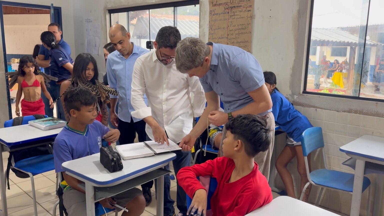 Visita Histórica Reforça Compromisso com a Educação Indígena em Barra do Bugres